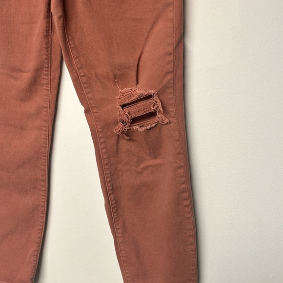 Madewell The Mom Jean - Picture 2 of 8